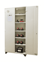 Säkerhetsskåp för lagring och laddning av litiumbatterier för att ge minskad risk för brand och explosion.